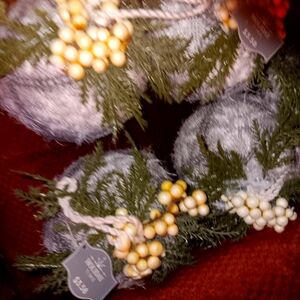 Lot of 12 Large Sweater bulbs